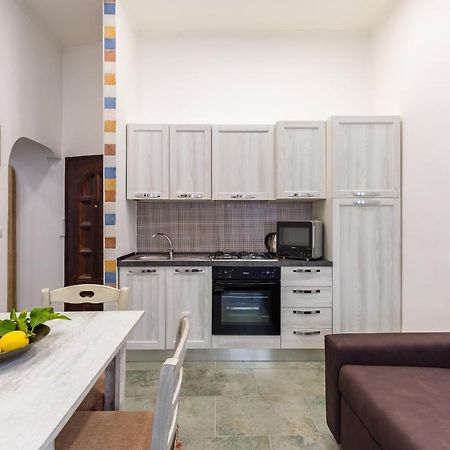 Gelso Complex Studios And Flat By Napoliapartments Екстер'єр фото