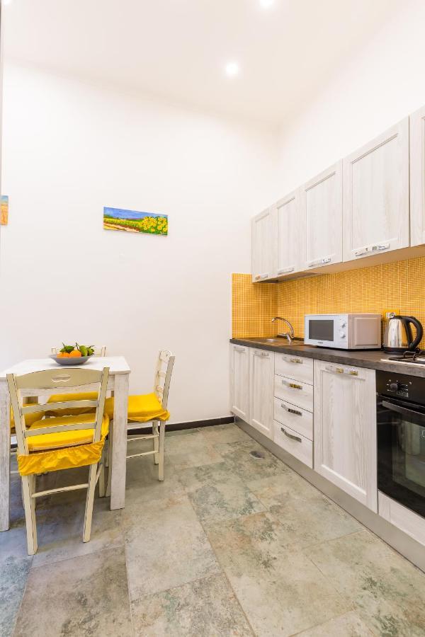 Gelso Complex Studios And Flat By Napoliapartments Екстер'єр фото