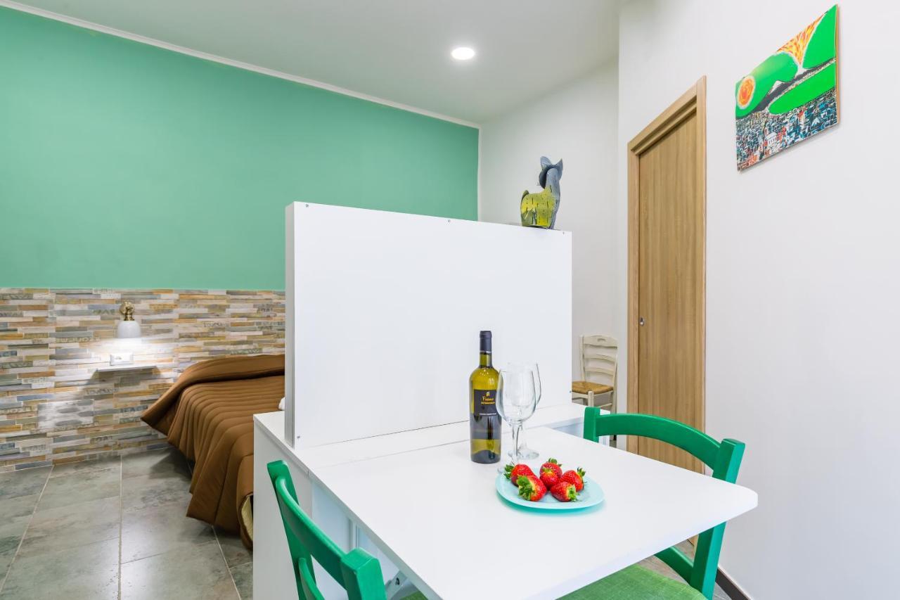 Gelso Complex Studios And Flat By Napoliapartments Екстер'єр фото